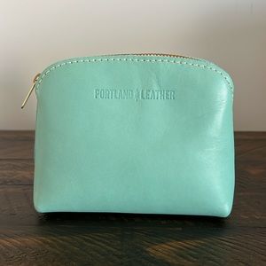 Portland Leather Goods Classic Luna Pouch, Mint, NEW.